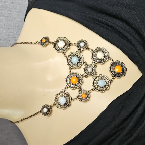 STATEMENT BIB STYLE NECKLACE WITH ORANGE,BLUE,AND WHITE STONES - Picture 1 of 8